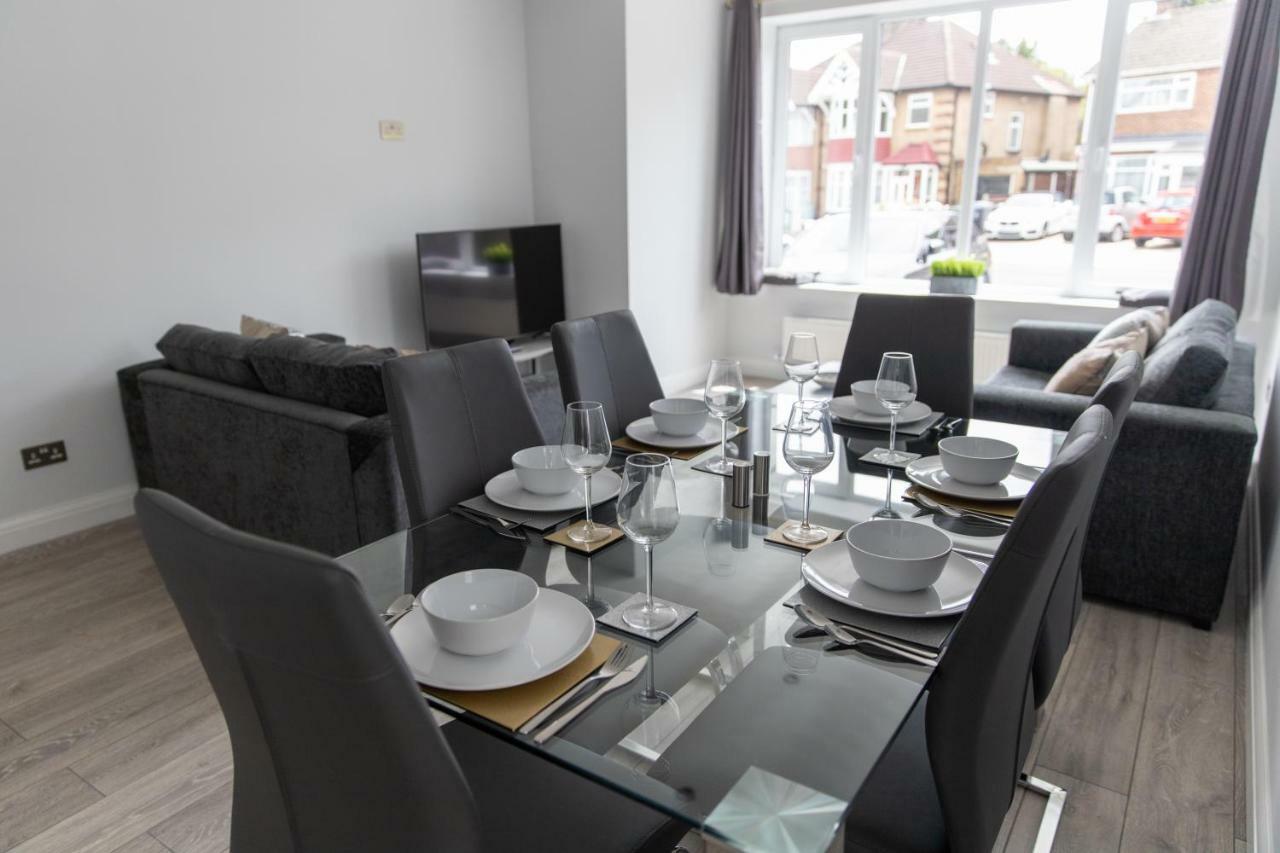 London Northwick Park Serviced Apartments By Riis Property Harrow Esterno foto