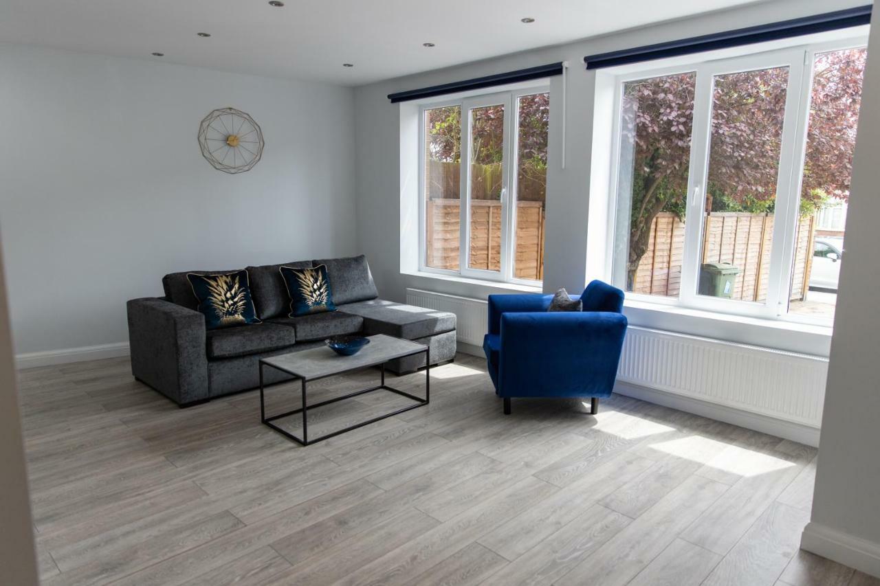 London Northwick Park Serviced Apartments By Riis Property Harrow Esterno foto