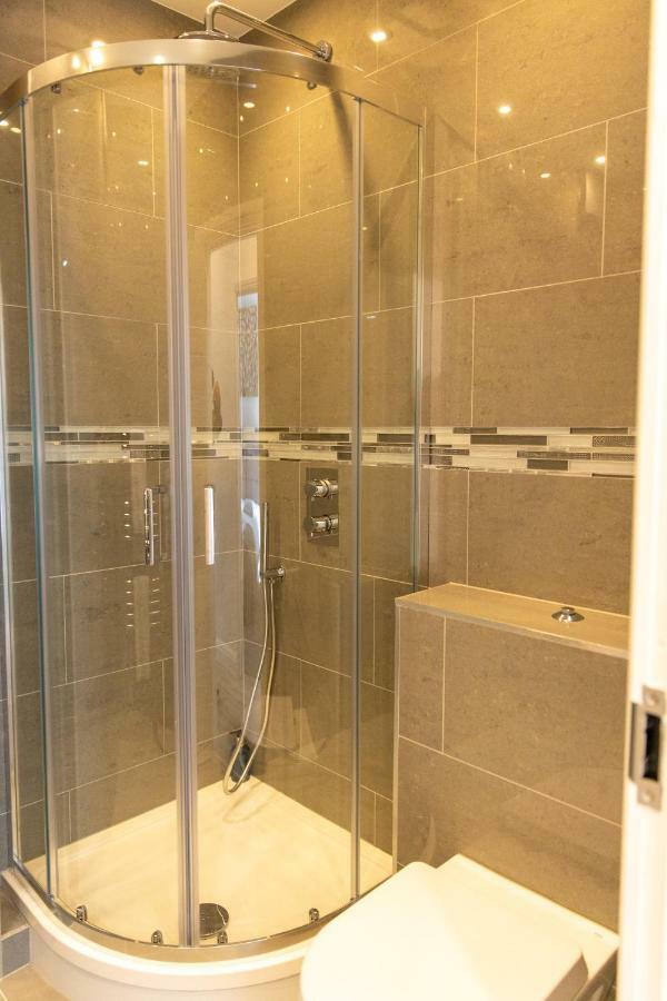 London Northwick Park Serviced Apartments By Riis Property Harrow Esterno foto