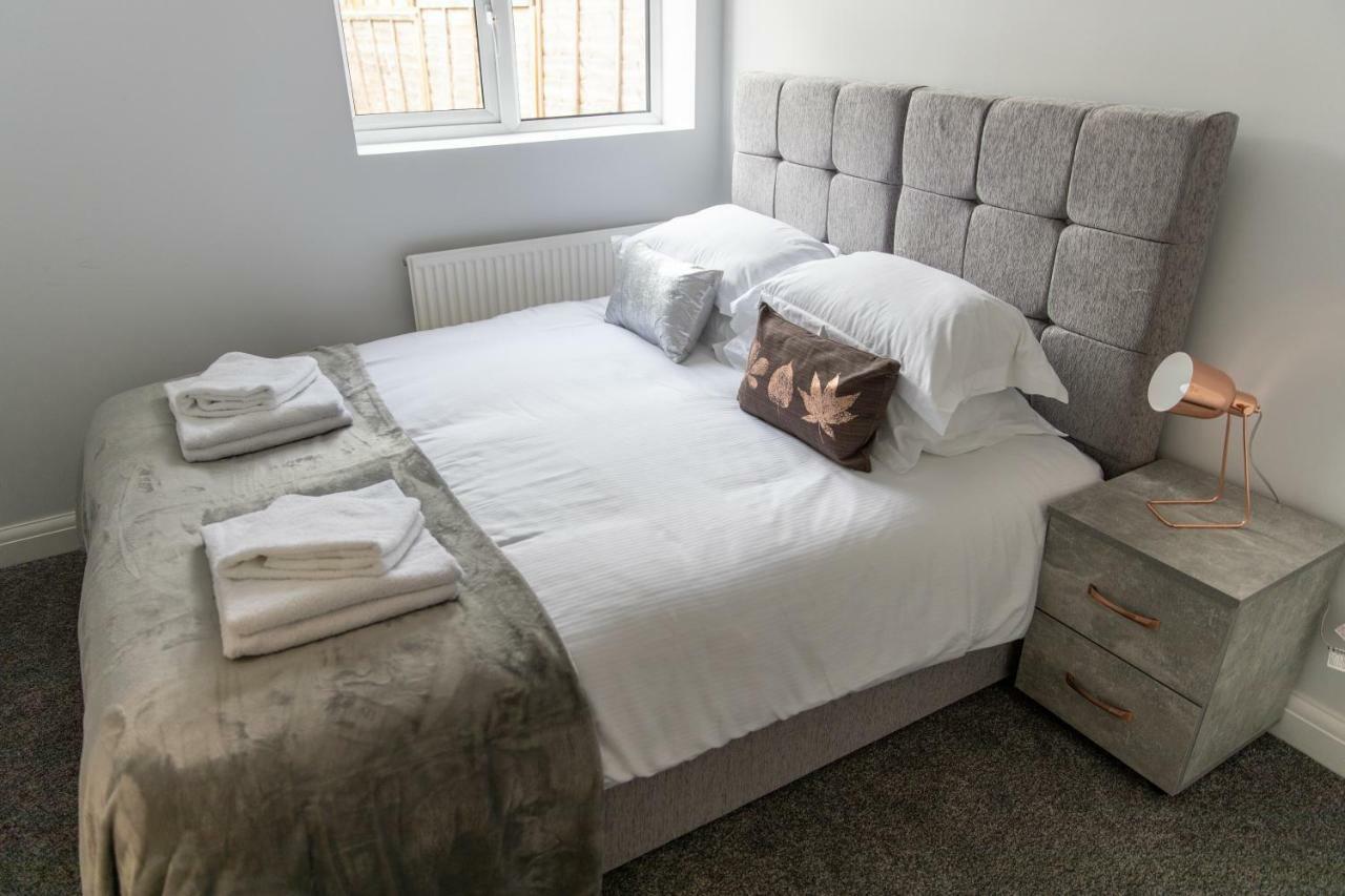 London Northwick Park Serviced Apartments By Riis Property Harrow Esterno foto