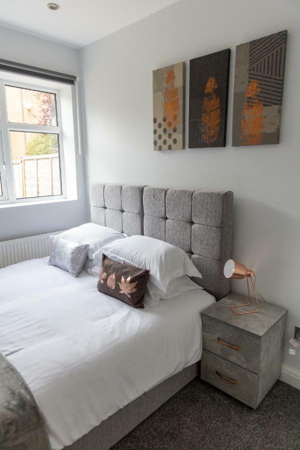 London Northwick Park Serviced Apartments By Riis Property Harrow Esterno foto