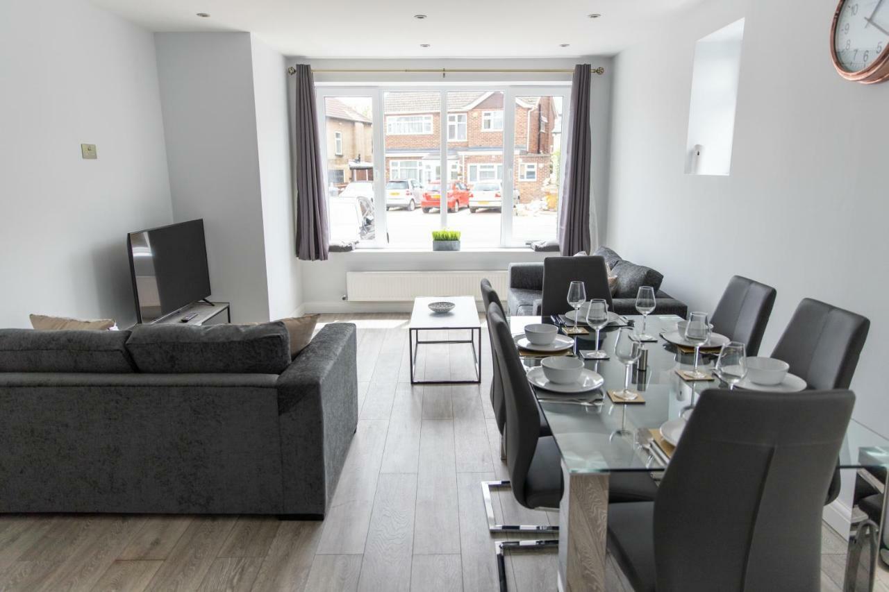 London Northwick Park Serviced Apartments By Riis Property Harrow Esterno foto