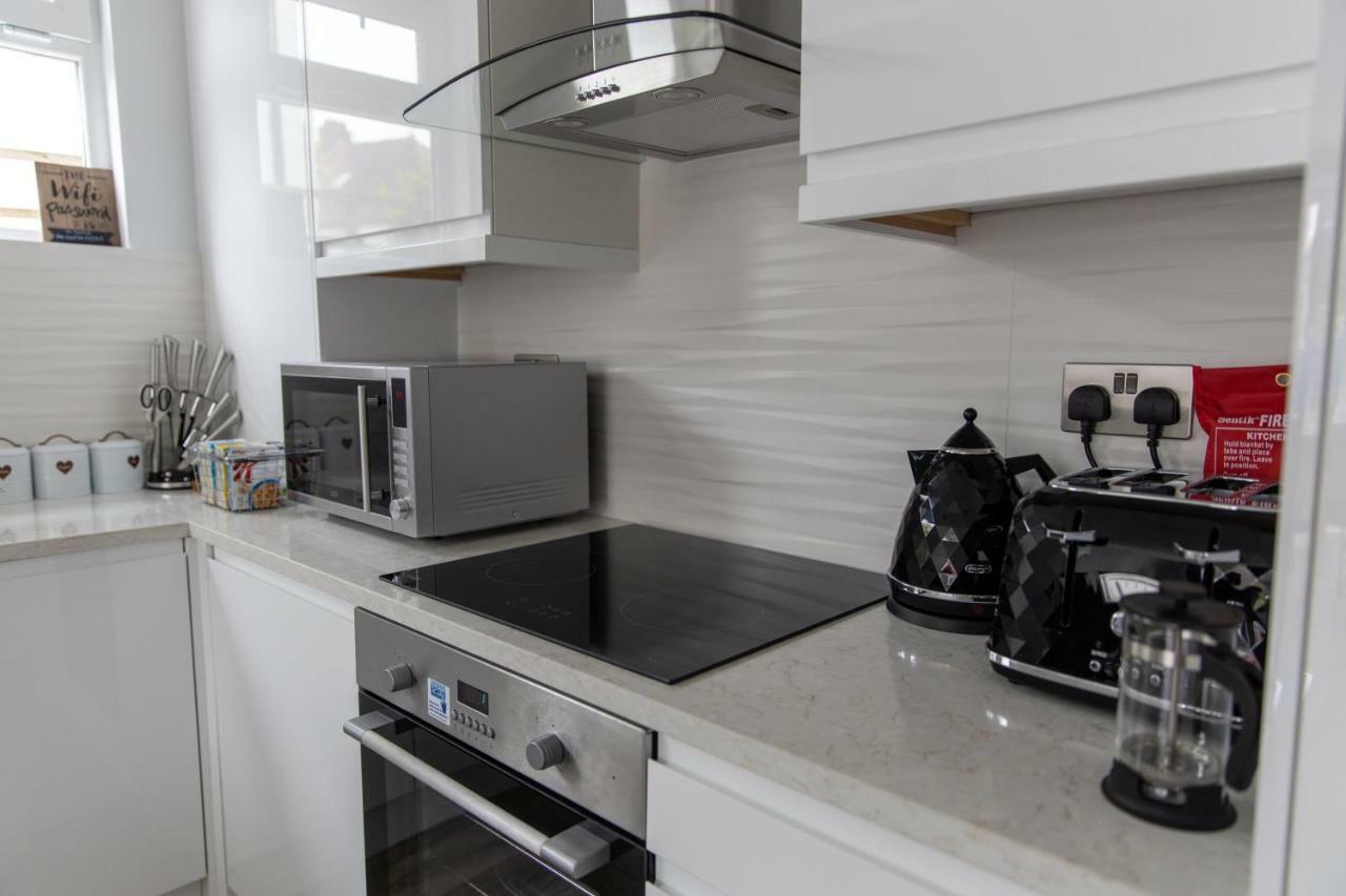 London Northwick Park Serviced Apartments By Riis Property Harrow Esterno foto