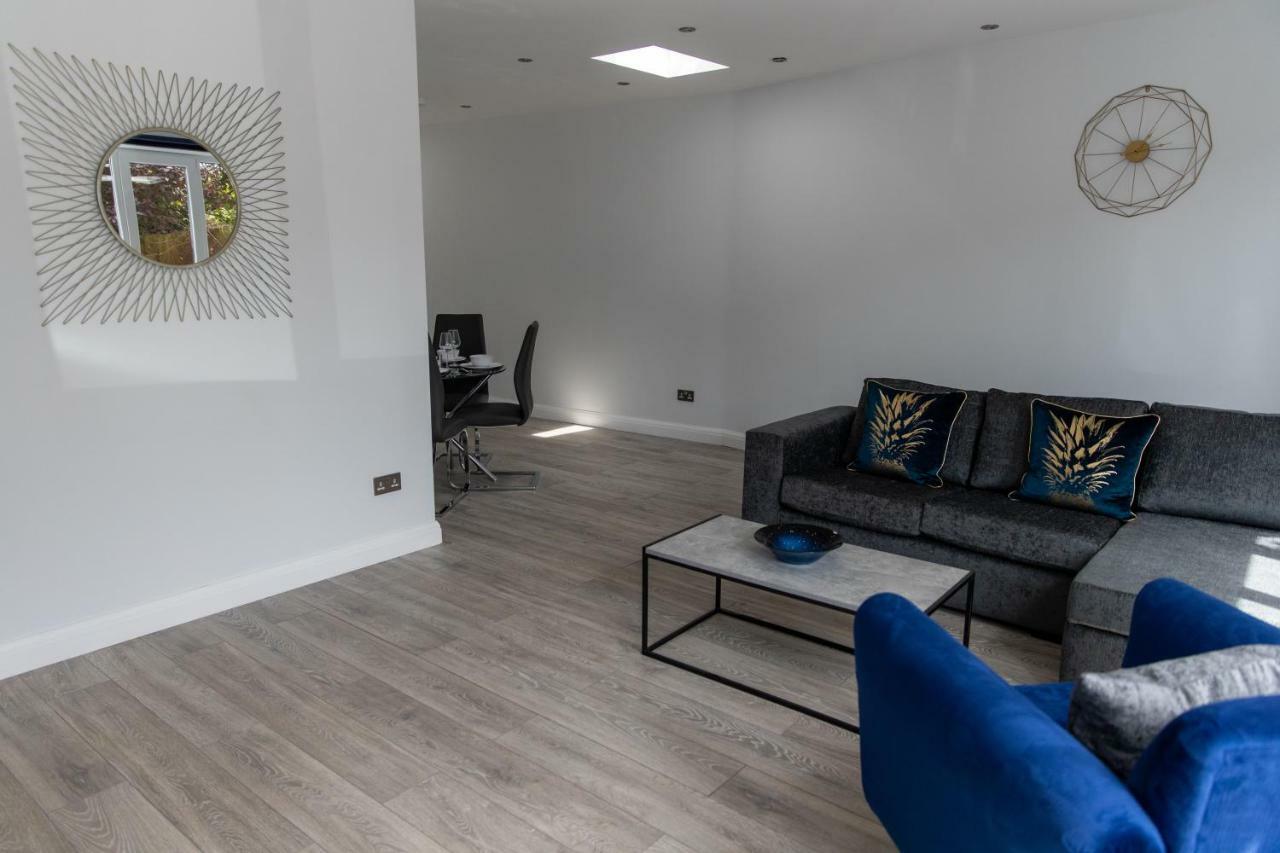 London Northwick Park Serviced Apartments By Riis Property Harrow Esterno foto