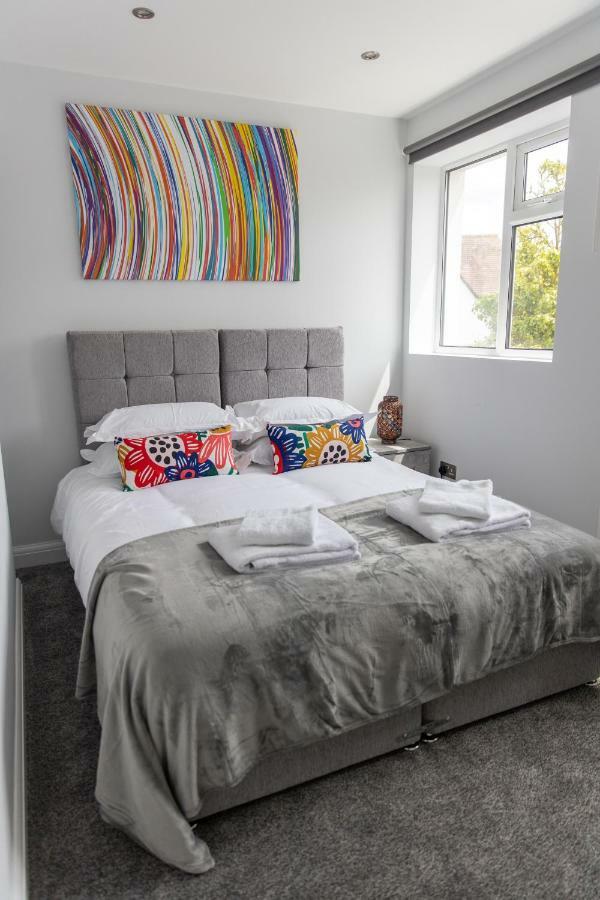 London Northwick Park Serviced Apartments By Riis Property Harrow Esterno foto