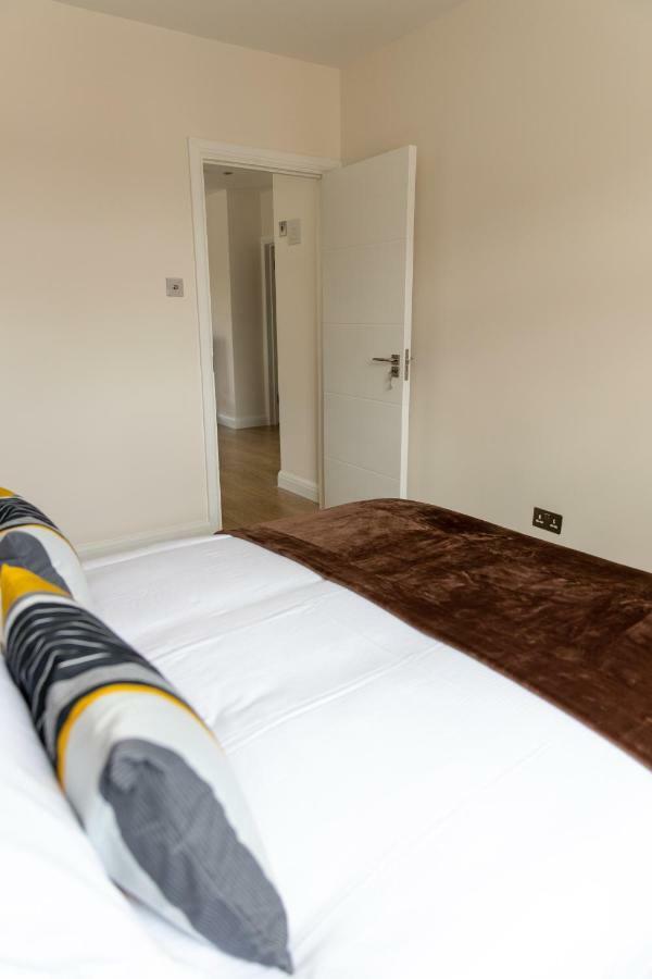 London Northwick Park Serviced Apartments By Riis Property Harrow Esterno foto